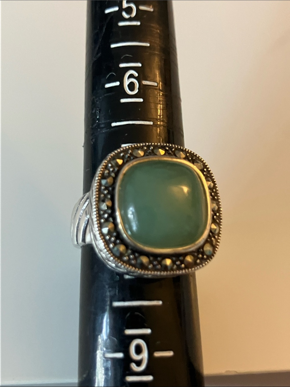 VC Sterling Silver Green Onyx Cabochon Ring with Marcasite Halo